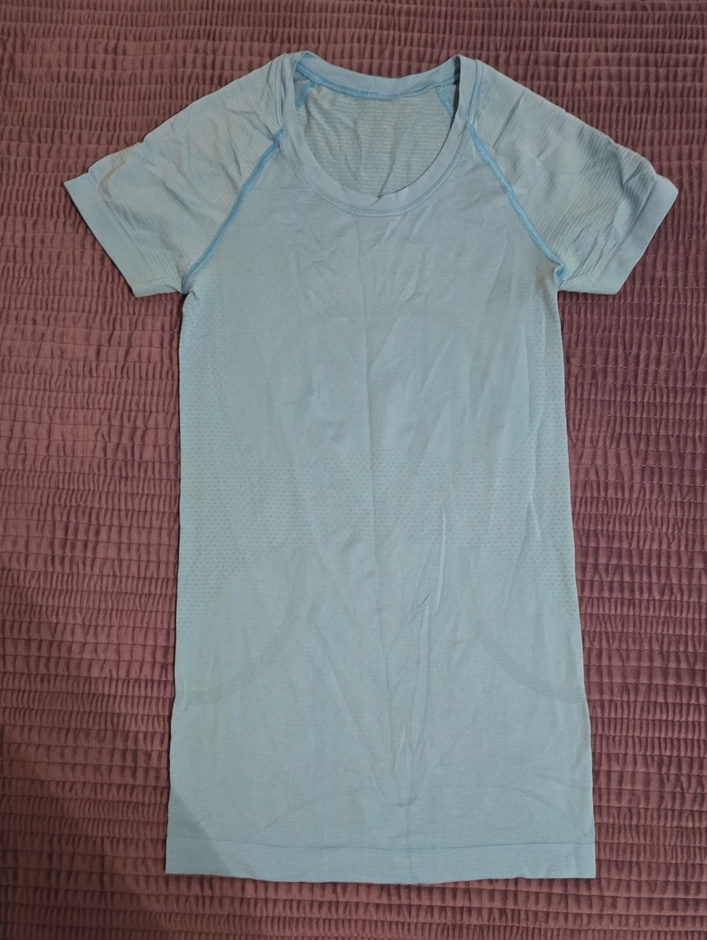 Lululemon Light Blue Women's Seamless Short-Sleeve Sleep Tee